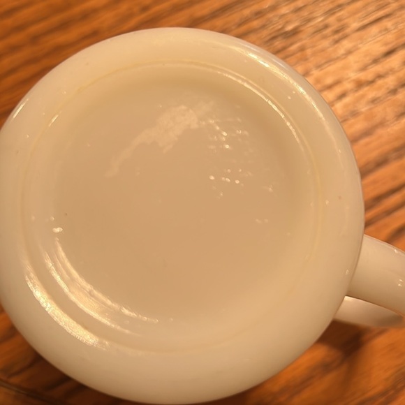 Vintage Milk Glass Mug - Picture 4 of 5